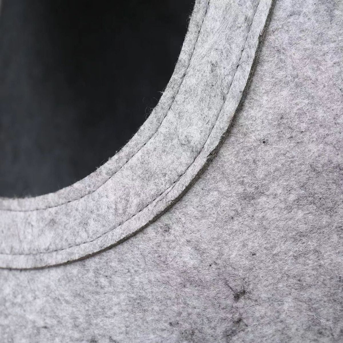 Felt Tower-Shape Cat Nest With Detachable Cushion For All Seasons