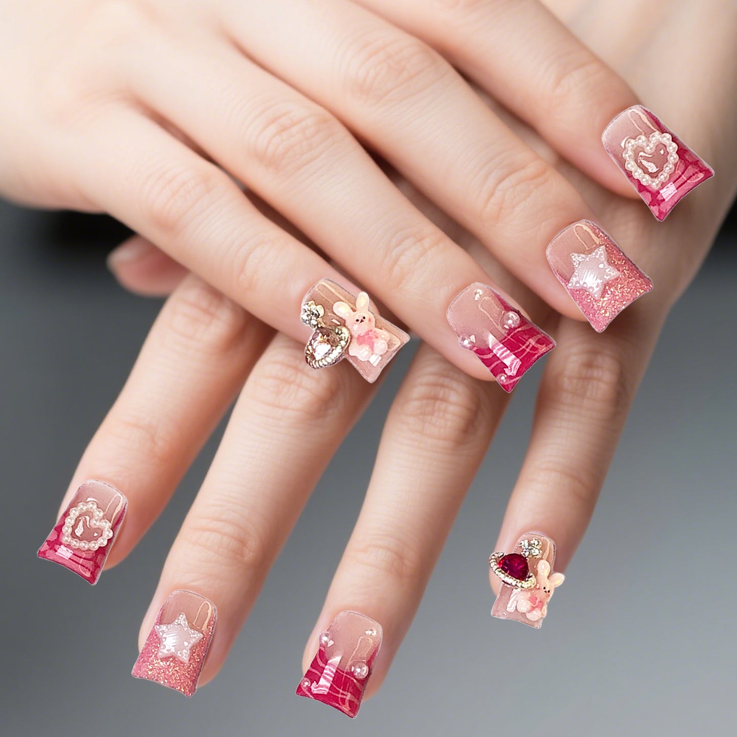 The slightly drunk cherry blossom pink gradient wearable nail is romantic and gentle, exuding the sweet breath of spring