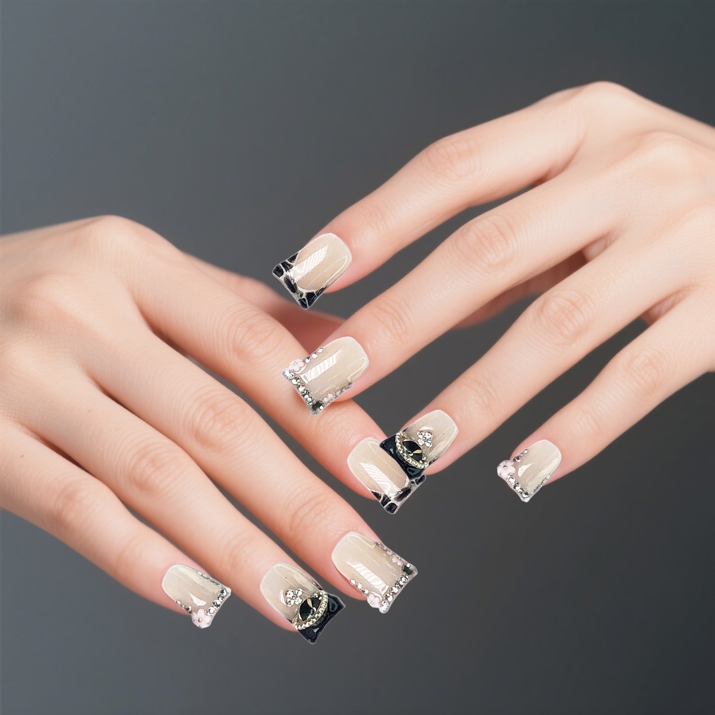 Classic and timeless tiger skin texture nail art, interpreting high-end fashion attitude, buy one get one free