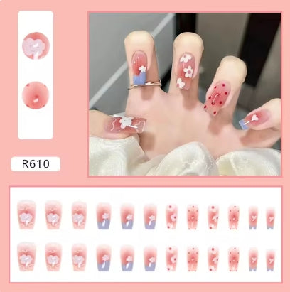 24 nail art pieces Sweet fake nail patches. Women's wearable nail patches with pink glitter