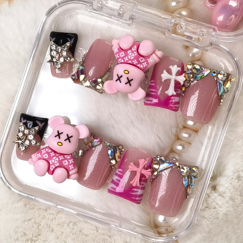 Light luxury rhinestone wearable nails, shining light, fashion focus