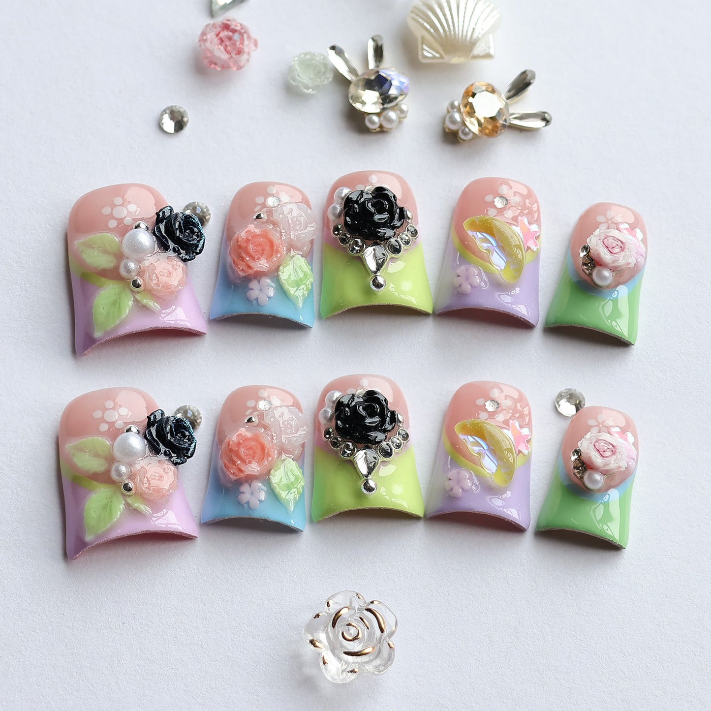 Dreamy flower nail stickers and sparkling diamond decorations
