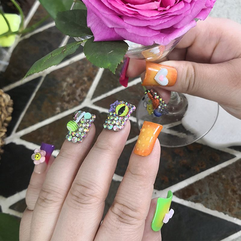 Fingertip color palette! Colorful nail art, light up the fashion attitude
