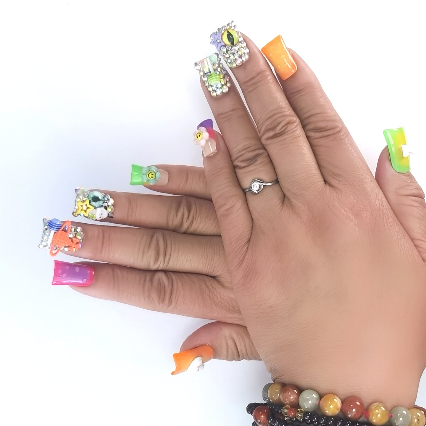 Fingertip color palette! Colorful nail art, light up the fashion attitude