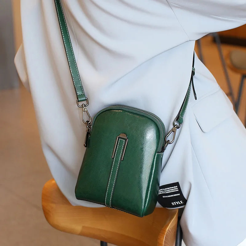 Sac à bandoulière en cuir de vachette ciré à l'huile pour femme, sac à bandoulière tendance et décontracté, petit sac à main à coque pour femme