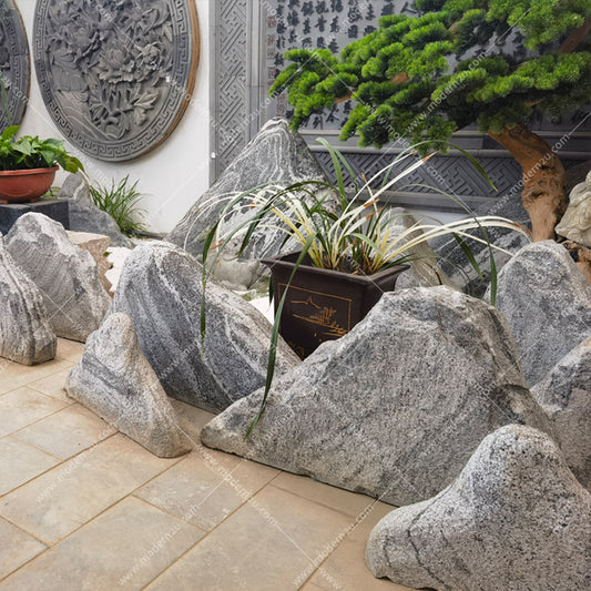 Stone and wood combination bench, garden bench, outdoor decoration, sturdy bench.