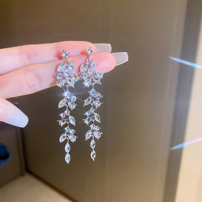 The Exquisite Leaves For Women Shiny Rhinestone Stud Magnificent Tassel Earrings Fashion Exquisite elegance Jewelry Accessories