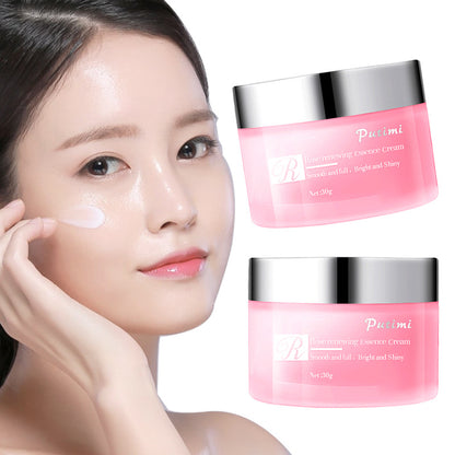 Rose Huangrun Essence CreamEnriched with pure rose extracts, it also emits a natural floral fragrance.