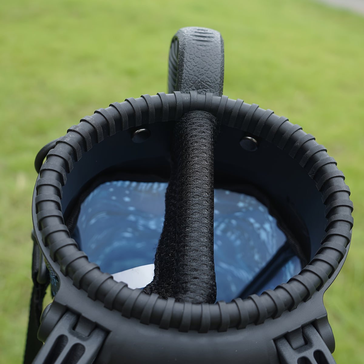 Golf Stand Bag Featuring Double-sided Printed Fabric with a Pattern