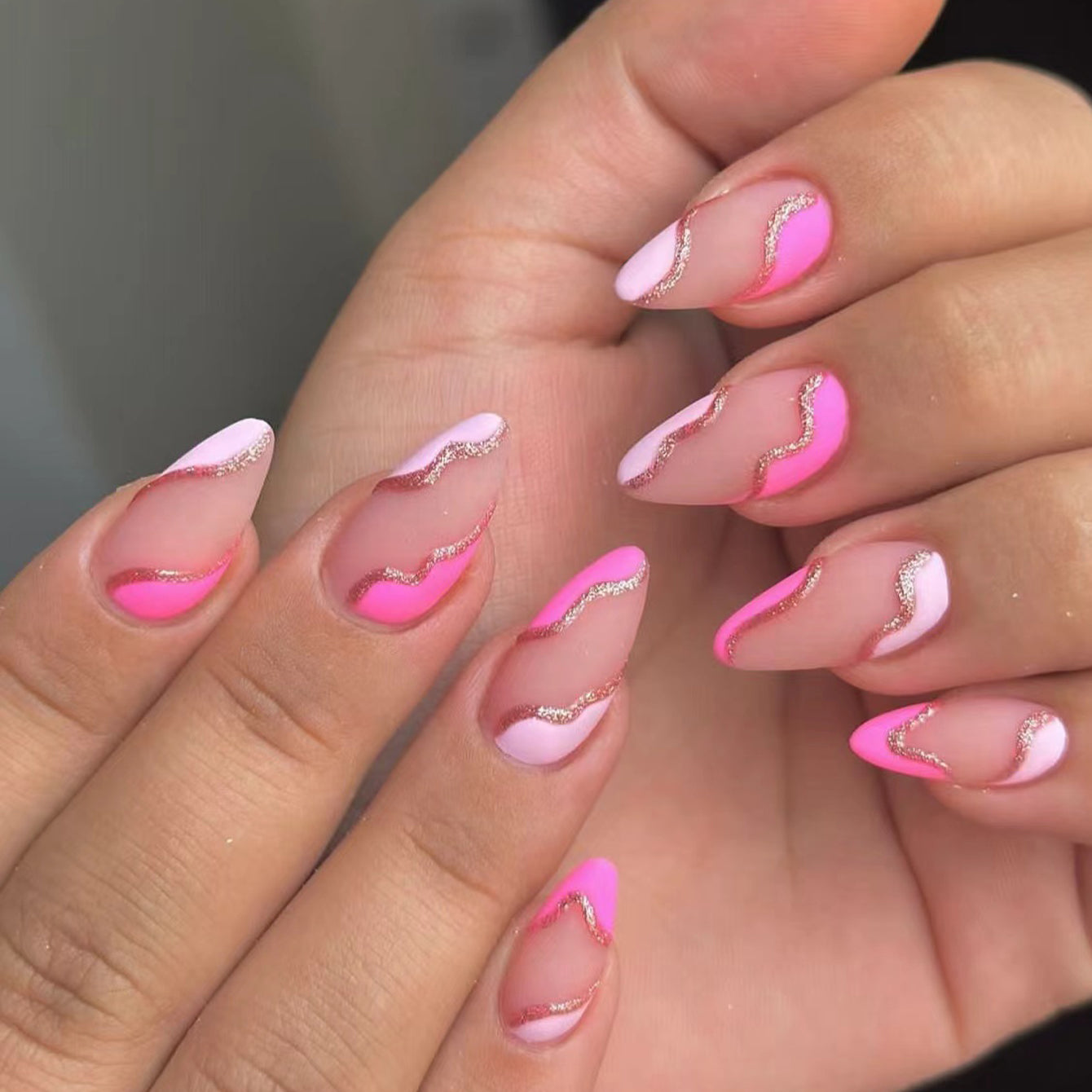 24pcs/almond false nails, gold thread wear nails, simple press-on nails
