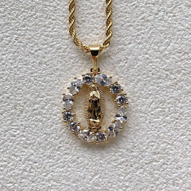 Good Quality Retro Virgin Mary Women/men Necklaces Gold Color Stainless Steel Hollowed-out Pendant Stone Elegant Jewelry Gift