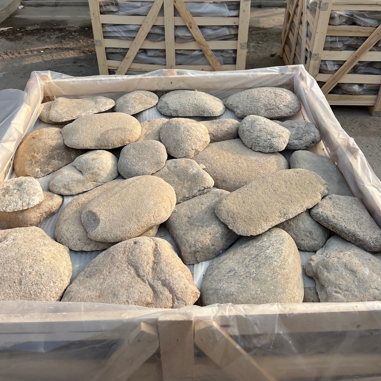 Sliced river pebbles, sliced ground stones, garden paths, fireplace wall decorations