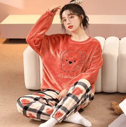 Women's cute bear winter pajamas set, kawaii cartoon style, long-sleeved flannel warm and comfortable women's bear cartoon pajamas