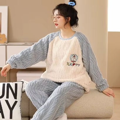 Women's cute bear winter pajamas set, kawaii cartoon style, long-sleeved flannel warm and comfortable women's bear cartoon pajamas