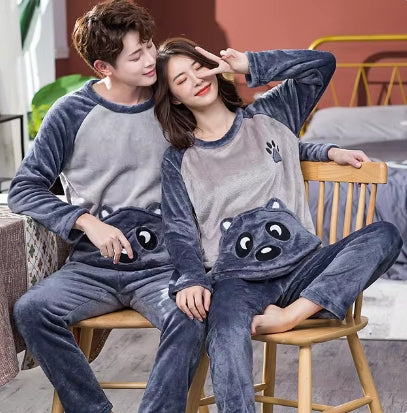 Autumn and winter essential couple pajamas set coral fleece soft and comfortable warm cartoon cute home clothes men and women cute winter flannel pajamas