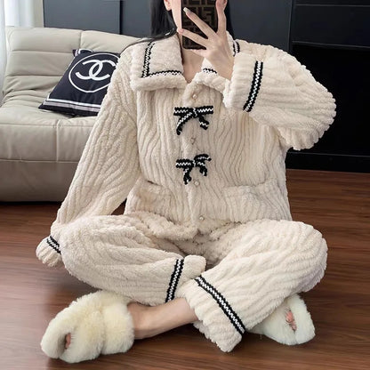 Women's autumn and winter pajamas two-piece set, suitable for home wear. Thickened warm fabric, soft, skin-friendly, warm and comfortable pajamas.