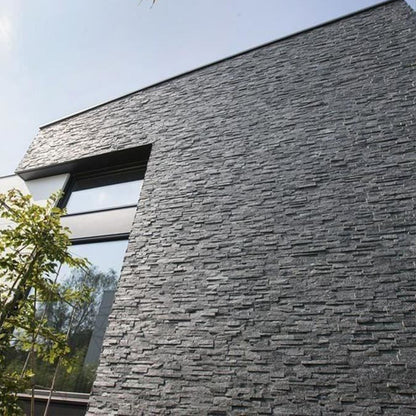 Stacked Stone is suitable for villa courtyard exterior walls as well as indoor and outdoor decoration.