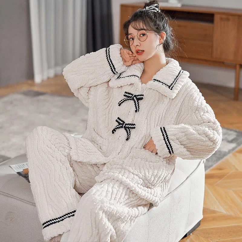 Women's autumn and winter pajamas two-piece set, suitable for home wear. Thickened warm fabric, soft, skin-friendly, warm and comfortable pajamas.