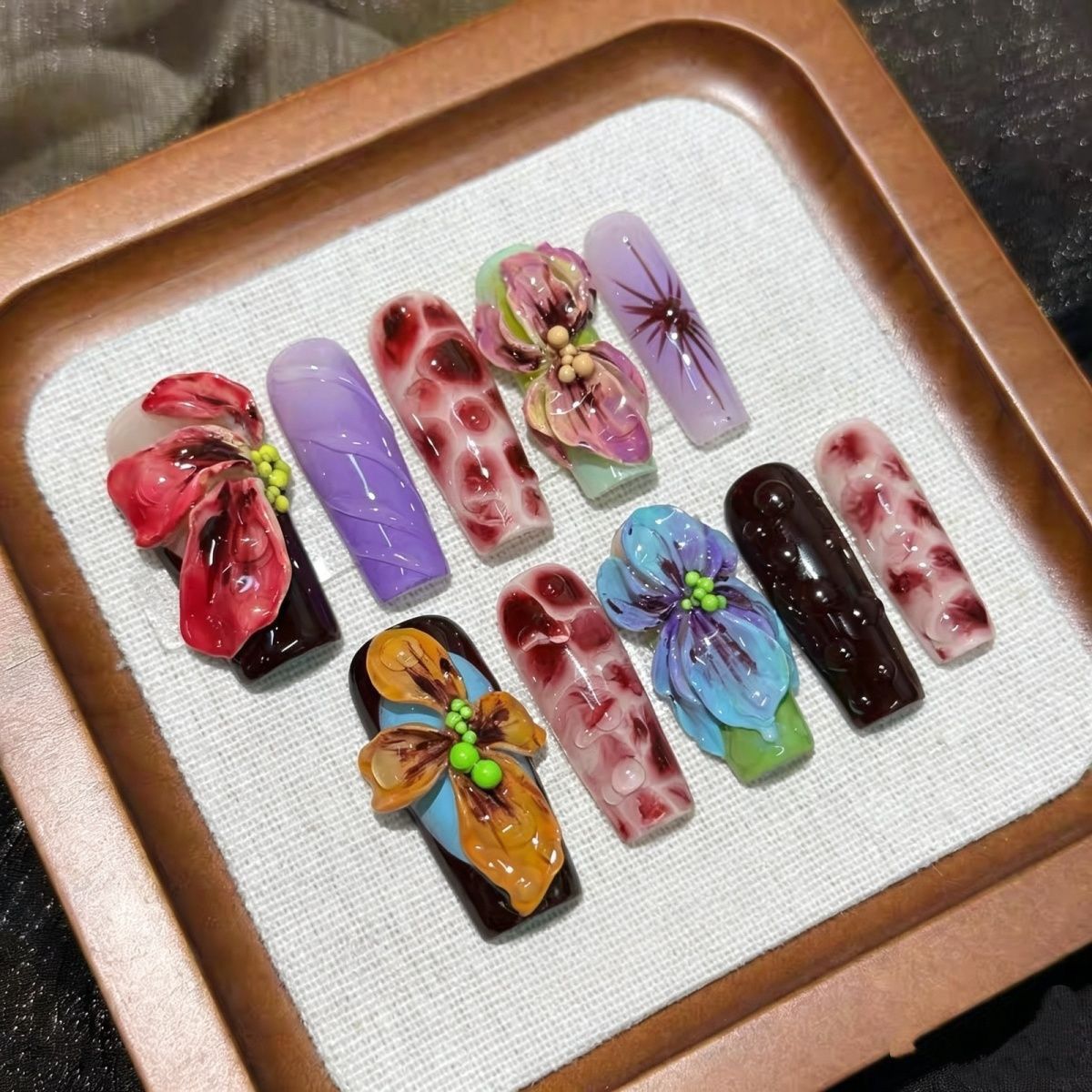 莫奈花园高级感穿戴甲 3D立体浮雕鸢尾花晕染款小众艺术感美甲