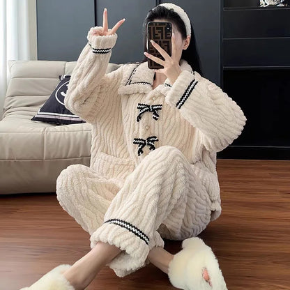 Women's autumn and winter pajamas two-piece set, suitable for home wear. Thickened warm fabric, soft, skin-friendly, warm and comfortable pajamas.