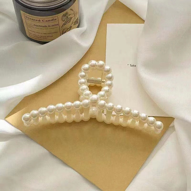 Multifunctional shark clip, exquisite and elegant pearl hair accessories, fashionable and versatile, practical and temperamental ladies must-have shark clip