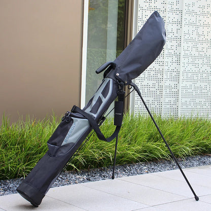A Lightweight Golf Bag for Practice Can Hold 6-7 Golf Clubs And Comes with a Cap Suitable for Both Men And Women.