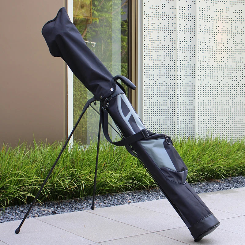 A Lightweight Golf Bag for Practice Can Hold 6-7 Golf Clubs And Comes with a Cap Suitable for Both Men And Women.