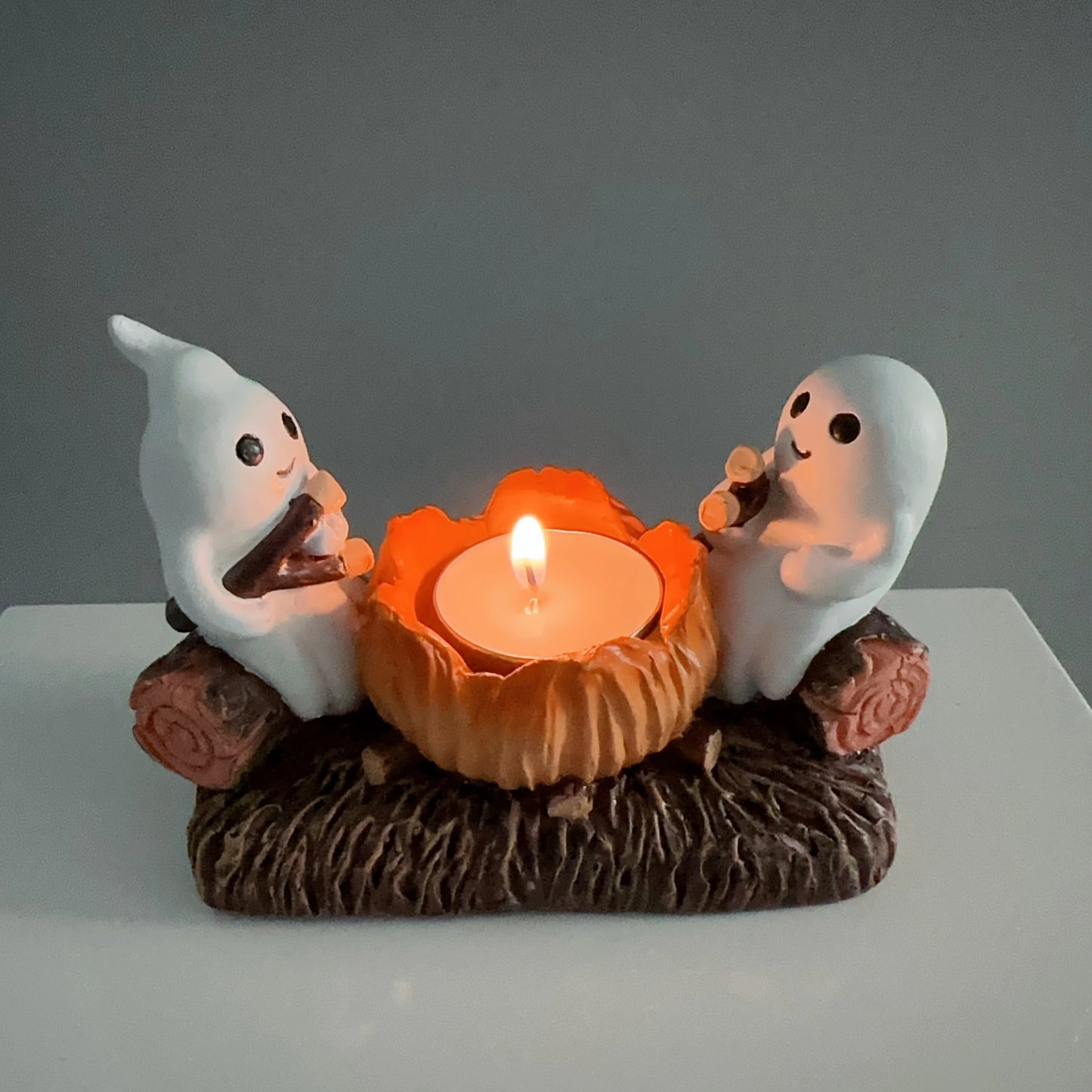 Ghost Candle Holder Without Candles, Decorative Metal Stand, Halloween Home Decoration, Unique Ghost Design, Perfect for Spooky