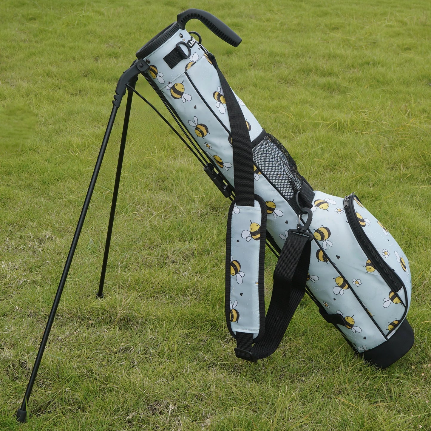 LivsinGolf Lightweight Sunday Golf Bag with Shoulder Strap & Stand -Easy to Carry and Durable Golf Bag