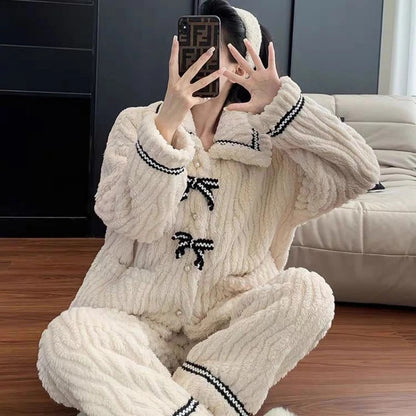 Women's autumn and winter pajamas two-piece set, suitable for home wear. Thickened warm fabric, soft, skin-friendly, warm and comfortable pajamas.