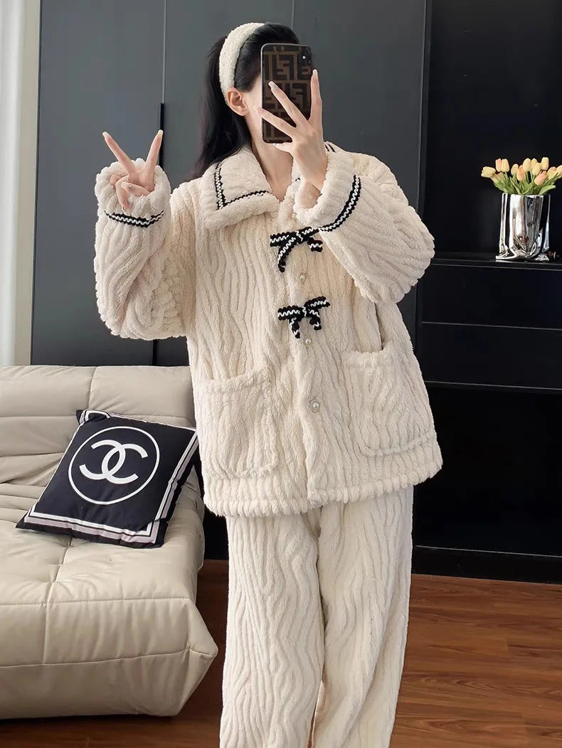 Women's autumn and winter pajamas two-piece set, suitable for home wear. Thickened warm fabric, soft, skin-friendly, warm and comfortable pajamas.