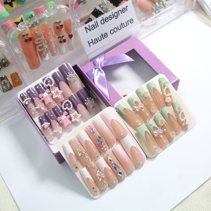 3-piece Set Glamour-Focus Nail Set! Eye-catching Colors and Creative Decorations Create a Street-fashion Model