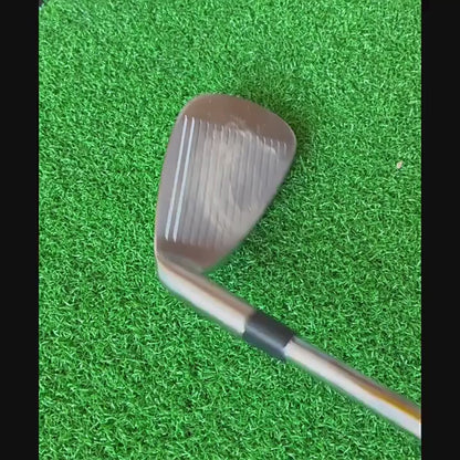 Golf Club Cleaning Brush Tool with Leakproof Squeeze Reservoir Tube Lightweight for Golf Enthusiasts Gifts