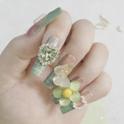 24 nail tips Artistic nail stickers: Spring elves meet pink and green, full of romance